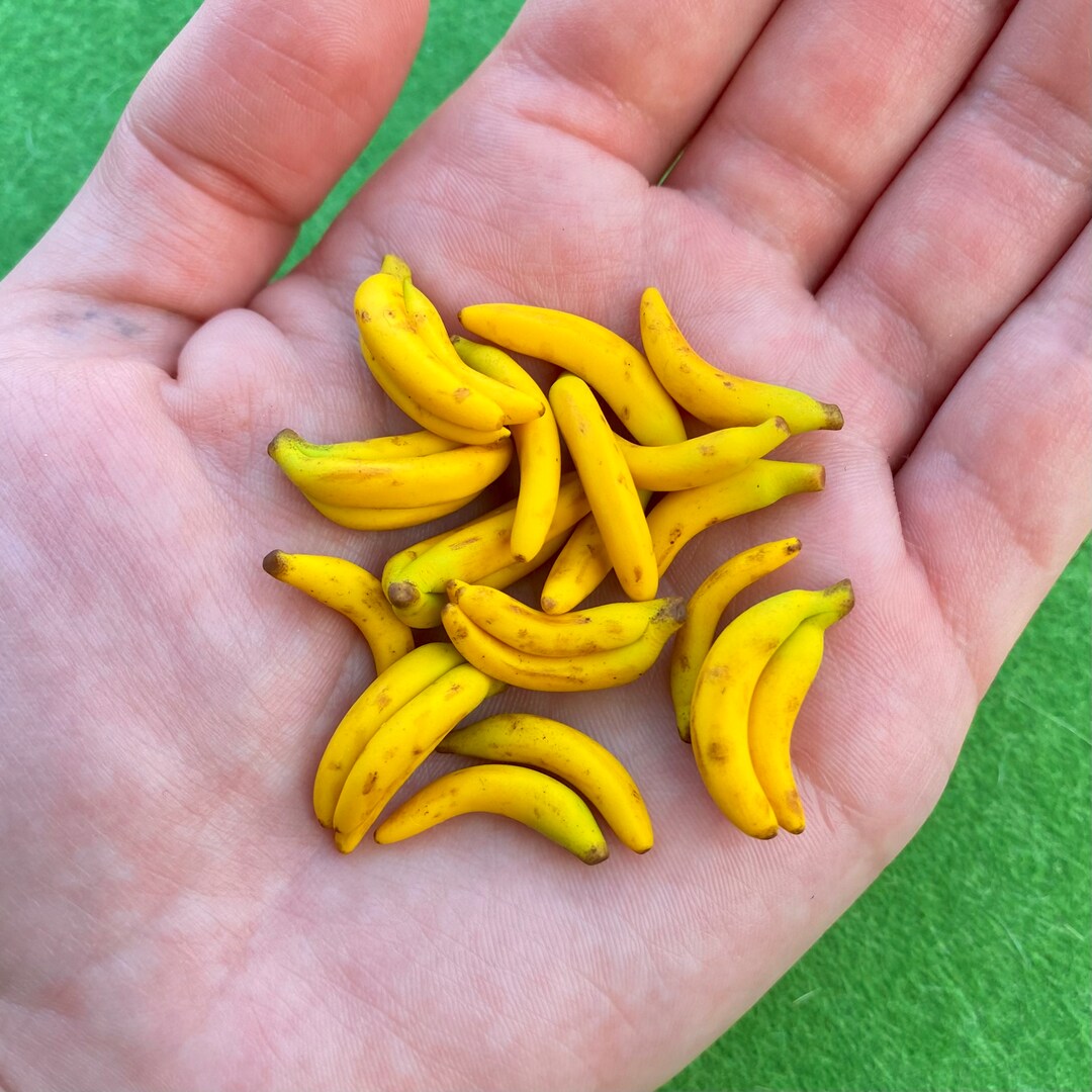 Miniature Bananas for Dollhouse Bunches and Single PRETEND PLAY Food for Dolls 1:6 1:8 1:12 Scale MakerPlace by Michaels
